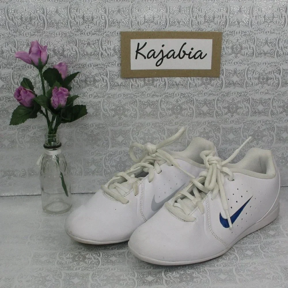 Kids NIKE White Tennis Shoes Size 1Y